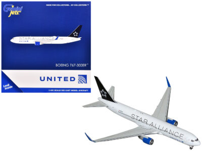 Boeing 767-300ER Commercial Aircraft "United Airlines Star Alliance" (N76516) White with Black Tail 1/400 Diecast Model Airplane by GeminiJets