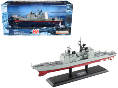 USS Yorktown (CG-48) Ticonderoga Class Guided Missile Cruiser "US Navy" 1/700 Diecast Model by Hobby Master