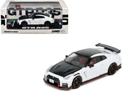 Nissan GT-R (R35) Nismo RHD (Right Hand Drive) White with Carbon Hood and Top 1/64 Diecast Model Car by Inno Models