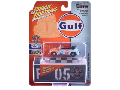 1975 Volkswagen Super Beetle Convertible #05 "Gulf Oil" Light Blue and Orange "MGMinis Exclusive" Series Limited Edition to 2496 pieces Worldwide 1/64 Diecast Model Car by Johnny Lightning