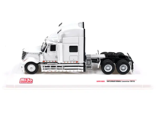 2010 International Lonestar Truck Tractor White 1/64 Diecast Model by IXO Models #2