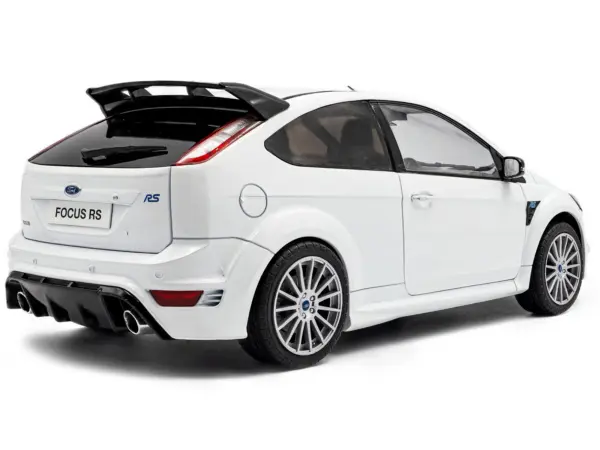 2009 Ford Focus RS MK2 Frozen White 1/18 Diecast Model Car by Solido #4