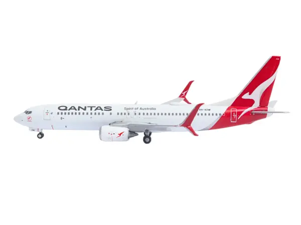 Boeing 737-800 Commercial Aircraft "Qantas Airways" (VH-VZW) White with Red Tail 1/400 Diecast Model Airplane by GeminiJets #2