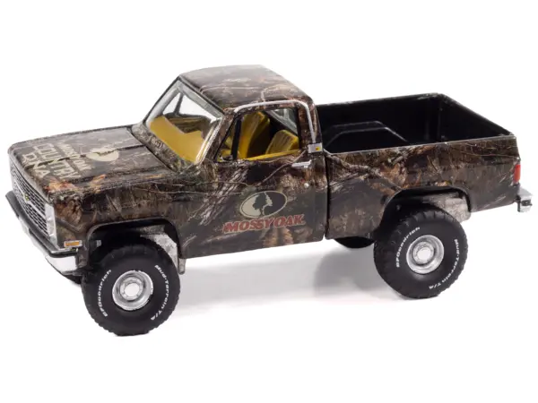 1983 Chevrolet Silverado Pickup Truck "Mossy Oak" Camouflage Livery "Big Country Collectibles" 2025 Series 1/64 Diecast Model Car by Auto World #2