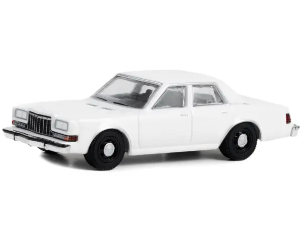 1980-1989 Dodge Diplomat Police Unmarked White "Hot Pursuit" "Hobby Exclusive" Series 1/64 Diecast Model Car by Greenlight #2