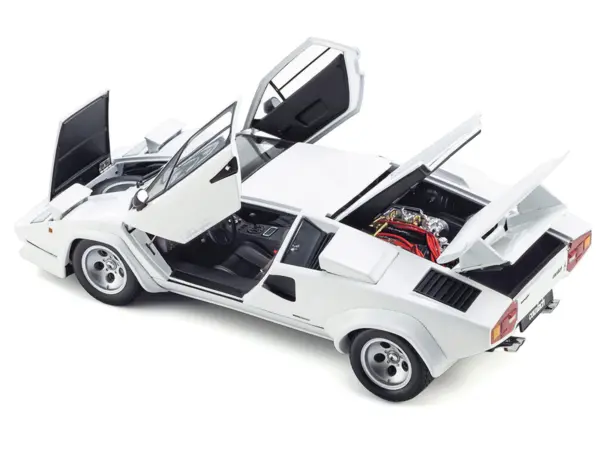 Lamborghini Countach LP 400S White 1/18 Diecast Model Car by Kyosho #2