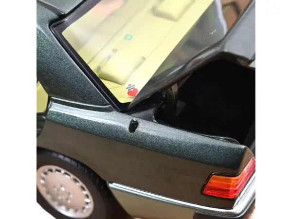 1990 Mercedes-Benz 230 E Night Green Metallic with Green Interior 1/18 Diecast Model Car by Norev #5