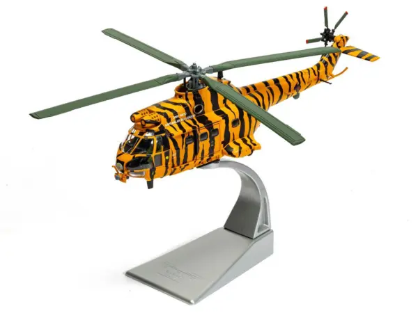 Westland Puma HC-1 Helicopter "No. 230 Squadron NATO Tiger Meet livery RIAT" (2005) Royal Air Force "The Aviation Archive" Series 1/72 Diecast Model by Corgi #3