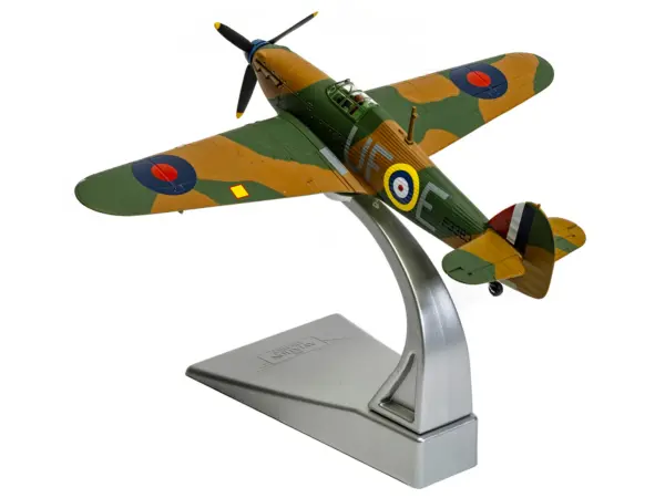 Hawker Hurricane Mk.I Fighter Aircraft "Pilot Officer William 'Billy' Fiske No. 601 Squadron Battle of Britain" (1940) British Royal Air Force "The Aviation Archive" Series 1/72 Diecast Model by Corgi #5