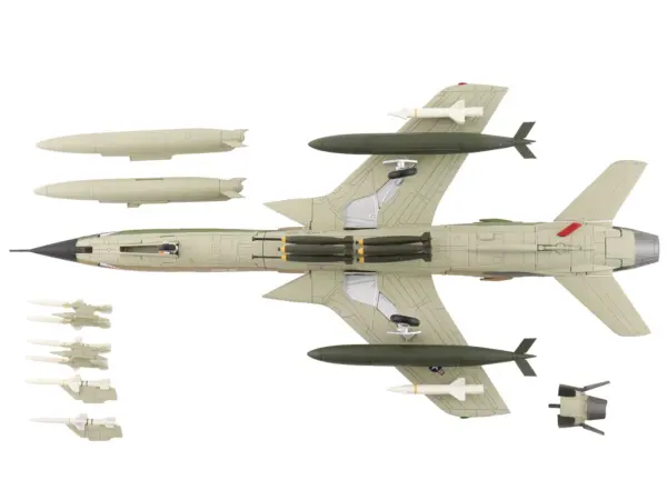 Republic F-105F Thunderchief Fighter-Bomber Aircraft "63-8299 Peach 91 128th Tactical Fighter Squadron Georgia ANG Dobbins Air Reserve Base" United States Air Force "Air Power Series" 1/72 Diecast Model by Hobby Master #4