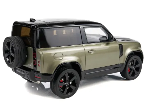 2021 Land Rover Defender 90 P400 X-Dynamic HSE Pangea Green Metallic 1/18 Model Car by GT Spirit #4