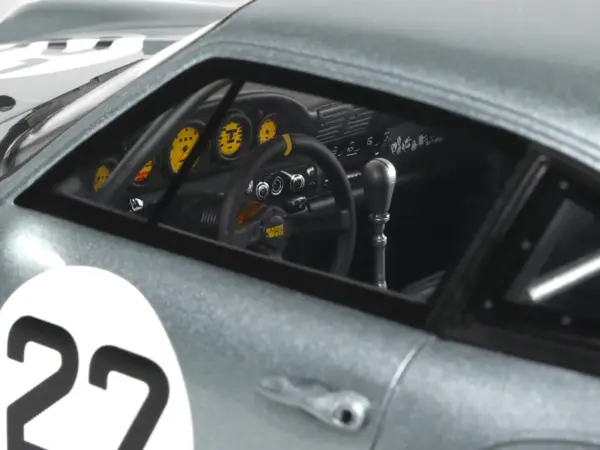 2024 RWB Yuiitsumuni #27 Silver Metallic 1/18 Model Car by GT Spirit #3