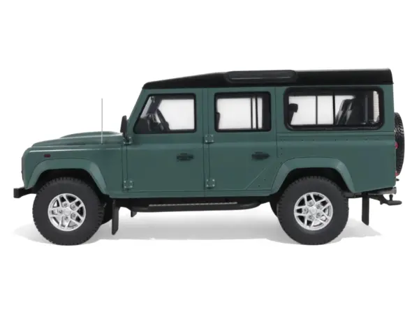 2016 Land Rover Defender 3 Station Wagon Green with Black Top 1/18 Model Car by GT Spirit #4