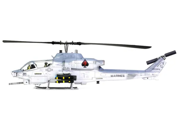 Bell AH-1W Whiskey Cobra Attack Helicopter (NTS Exhaust Nozzle) "U.S Marine Corps Squadron 267 Final Flight of the AH-1W Camp Pendleton" (23 March 2012) 1/48 Diecast Model by Forces of Valor #2
