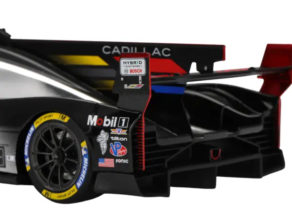 Cadillac V-Series.R #40 Louis Deletraz - Kamui Kobayashi - Jordan Taylor "Cadillac Wayne Taylor Racing" IMSA "24 Hours of Daytona" (2025) 1/18 Model Car by Top Speed #4