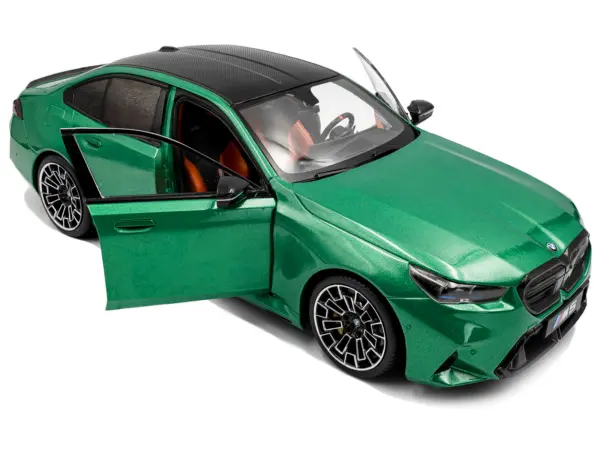 2025 BMW M5 Isle of Man Green Metallic 1/18 Diecast Model Car by Solido #2