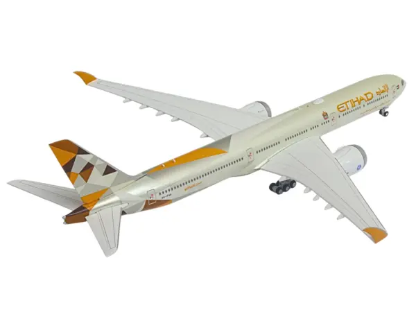 Boeing 777-9 Commercial Aircraft "Etihad Airways" (A6-FAA) Beige with Tail Graphics 1/400 Diecast Model Airplane by GeminiJets #4
