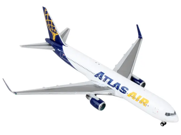 Boeing 767-300ER Commercial Aircraft "Atlas Air" White and Blue 1/400 Diecast Model Airplane by GeminiJets #3