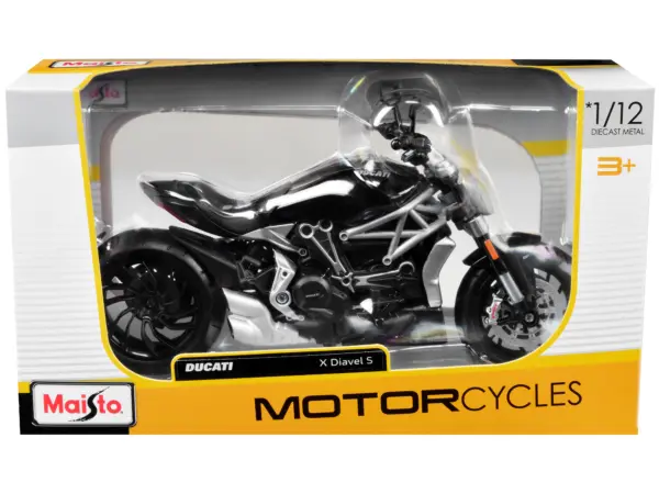 Ducati X Diavel S Black 1/12 Diecast Motorcycle Model by Maisto #3