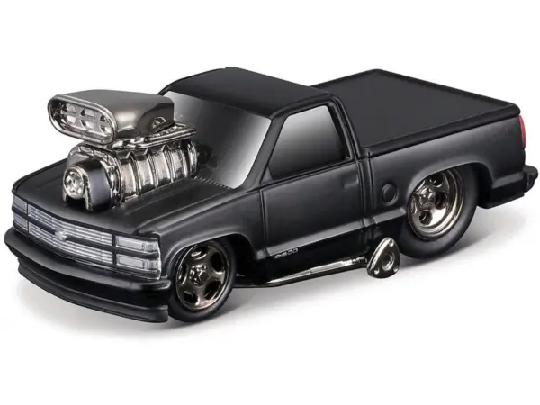 1993 Chevrolet 454 SS Pickup Truck Matt Black "Blackout Edition" 1/64 Diecast Model by Muscle Machines #2