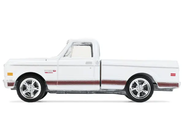 1972 Chevrolet Cheyenne C10 Short Bed Pickup Truck White "Hobby Exclusive" Series 1/64 Diecast Model Car by Greenlight #2