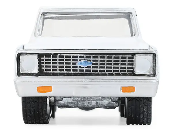 1972 Chevrolet Cheyenne C10 Short Bed Pickup Truck White "Hobby Exclusive" Series 1/64 Diecast Model Car by Greenlight #3