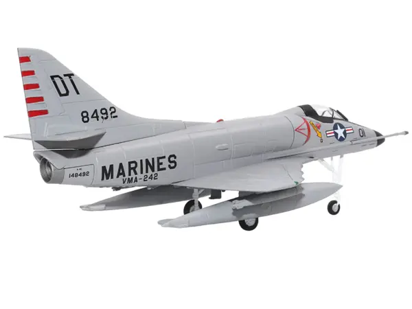 McDonnell Douglas A-4C Skyhawk Attack Aircraft "US Navy" 1/72 Diecast Model by Militaria Die Cast #2