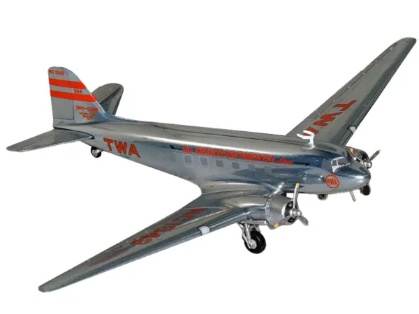Douglas DC-3 Commercial Aircraft "TWA (Trans World Airlines)" (NC1943) Polished Metal Finish with Red Tail Stripes "Gemini 200" Series 1/200 Diecast Model Airplane by GeminiJets #2