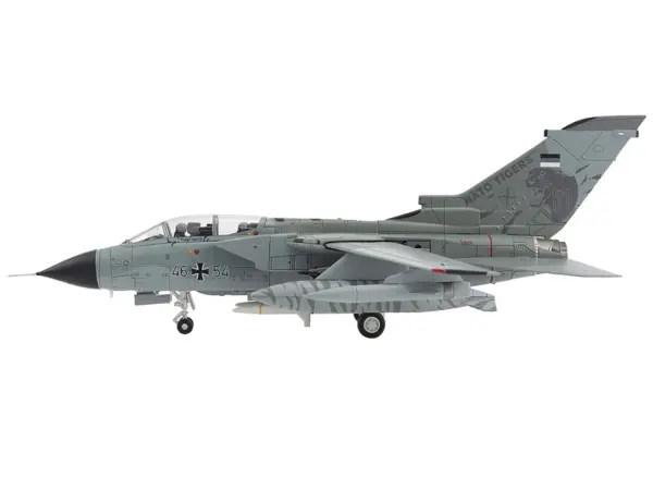 Panavia Tornado ECR Fighter-Bomber Aircraft "46+54 Tactical Air Wing 51 Schleswig-Jagel Air Base Germany" (2017) German Luftwaffe "Air Power Series" 1/72 Diecast Model by Hobby Master #2