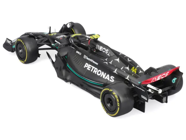 Mercedes-AMG F1 W14 E Performance #44 Lewis Hamilton "Petronas" Formula One F1 "World Championship" (2023) with Driver Figure "Race" Series 1/24 Diecast Model Car by Bburago #3
