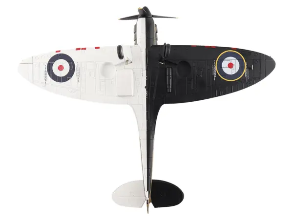 Supermarine Spitfire Mk.1a Fighter Aircraft "J/P9374 Dunkirk" British Royal Air Force "Air Power Series" 1/48 Diecast Model by Hobby Master #4