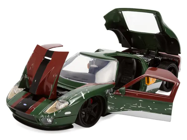 2005 Ford GT Green (Weathered) with Graphics and Boba Fett Figure "Star Wars" Franchise "Hollywood Rides" Series 1/24 Diecast Model Car by Jada #3