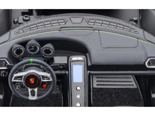 Porsche 918 Spyder "Weissach Package" Acid Green 1/18 Model Car by Autoart #4