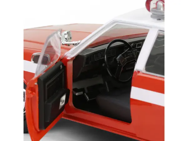 1987 Chevrolet Caprice 9C1 "FDNY (The Official Fire Department City of New York)" Red with White Top and Stripes "Artisan Collection" 1/18 Diecast Model Car by Greenlight #2