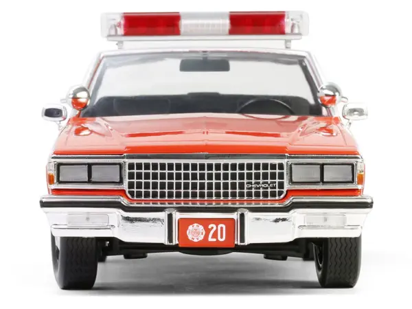 1987 Chevrolet Caprice 9C1 "FDNY (The Official Fire Department City of New York)" Red with White Top and Stripes "Artisan Collection" 1/18 Diecast Model Car by Greenlight #5
