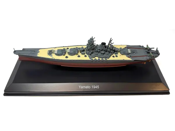 Yamato Battleship "Imperial Japanese Navy" (1945) 1/1100 Diecast Model by Diecast of Defense #3
