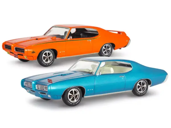 Level 4 Model Kit 1969 Pontiac GTO 2-in-1 Kit 1/24 Scale Model by Revell #2