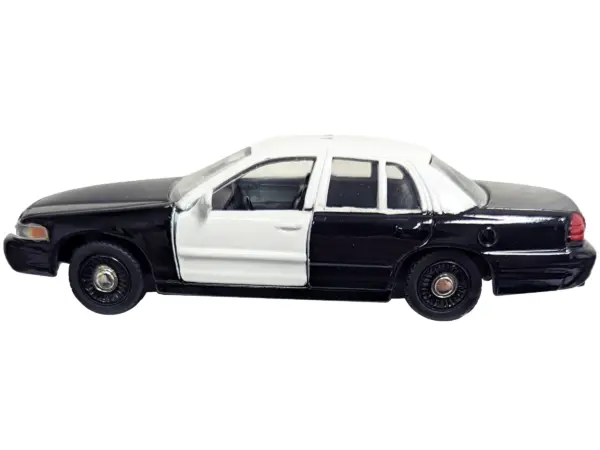 Ford Crown Victoria Police Interceptor Black and White 1/43 Diecast Model Car by Motormax #3