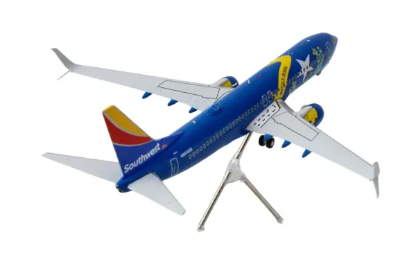 Boeing 737-800 Commercial Aircraft "Southwest Airlines - Nevada One" (N8646B) Blue with Tail Stripes "Gemini 200" Series 1/200 Diecast Model Airplane by GeminiJets #3