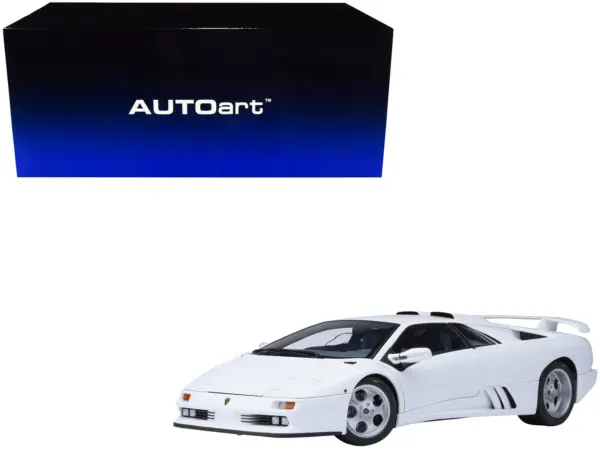 Lamborghini Diablo SE30 Jota Impact White 1/18 Model Car by Autoart #1