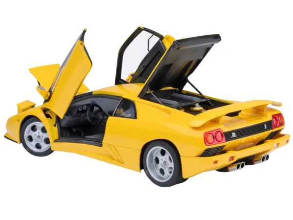 Lamborghini Diablo SE30 Jota Superfly Yellow 1/18 Model Car by Autoart #2