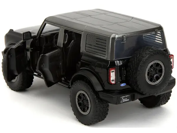 2021 Ford Bronco Badlands Black "Rigid" with Extra Wheels "Just Trucks" Series 1/24 Diecast Model Car by Jada #4