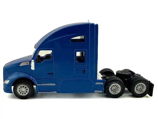 Kenworth T680 Sleeper Cab Blue Metallic 1/87 (HO) Plastic Model Car by HO Logistics #3