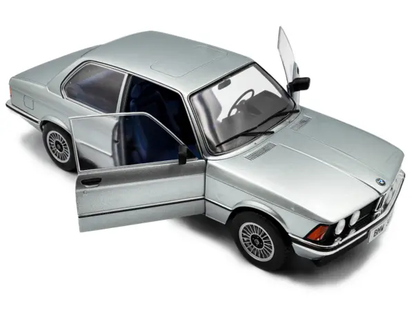 1980 BMW 323i Sapphire Blue Metallic 1/18 Diecast Model Car by Solido #2