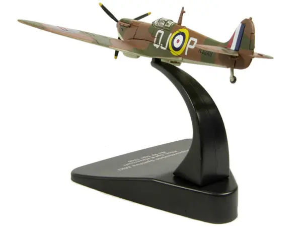 Supermarine Spitfire MK1 SGT R. Havercroft No 92 Sqn 1940 1/72 Diecast Model Airplane by Oxford Diecast #3