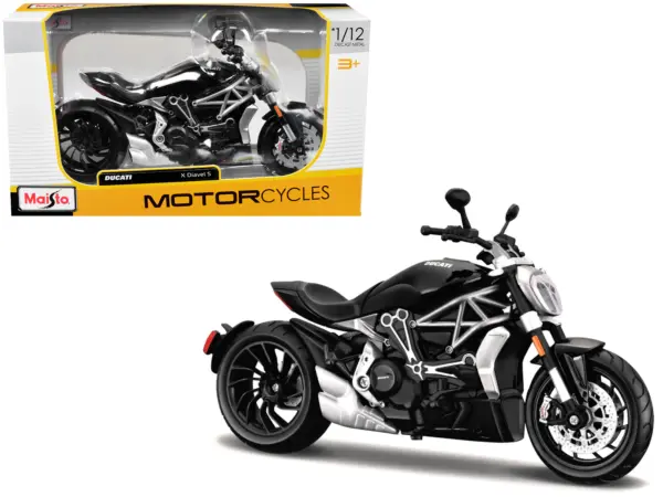 Ducati X Diavel S Black 1/12 Diecast Motorcycle Model by Maisto #1