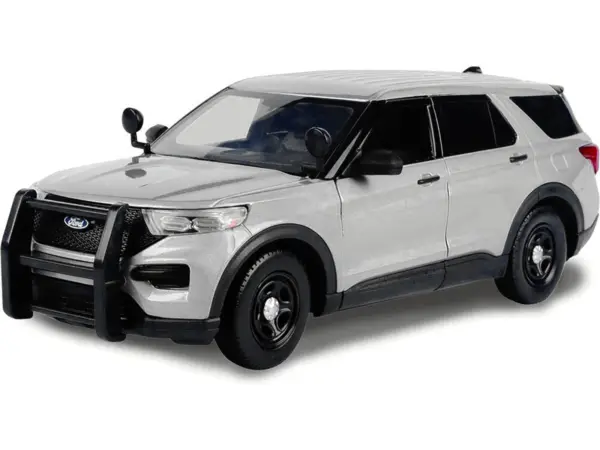 2022 Ford Police Interceptor Utility Unmarked Slick-Top Silver 1/24 Diecast Model Car by Motormax #2