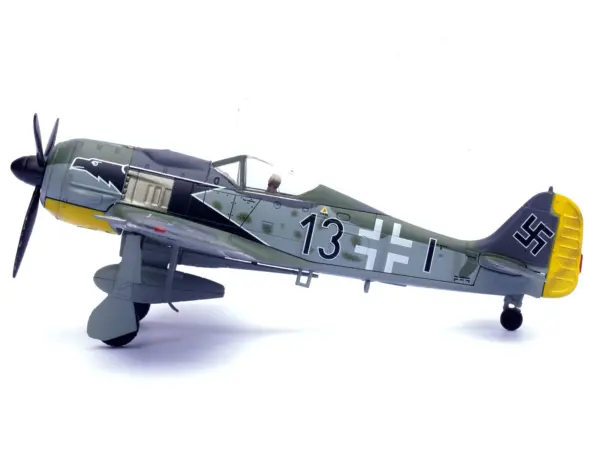 Focke-Wulf Fw 190A Aircraft "Black 13 8./JG 2 Richthofen France" (1943) German Luftwaffe 1/72 Diecast Model Airplane by Legion #2