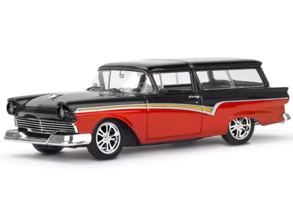 Level 5 Model Kit 1957 Ford Del Rio Ranch Wagon 2-in-1 Kit 1/25 Scale Model by Revell #2
