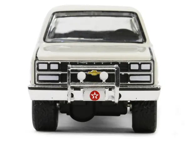 1990 Chevrolet Suburban "Texaco" Cream and White "Texaco Special Edition" Series 1 1/64 Diecast Model Car by Greenlight #5